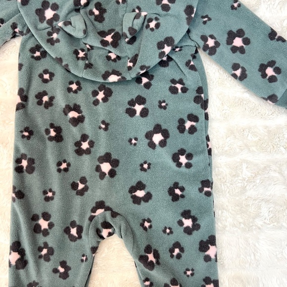 6month Carter’s Soft Fleece Body Suit - Picture 4 of 6